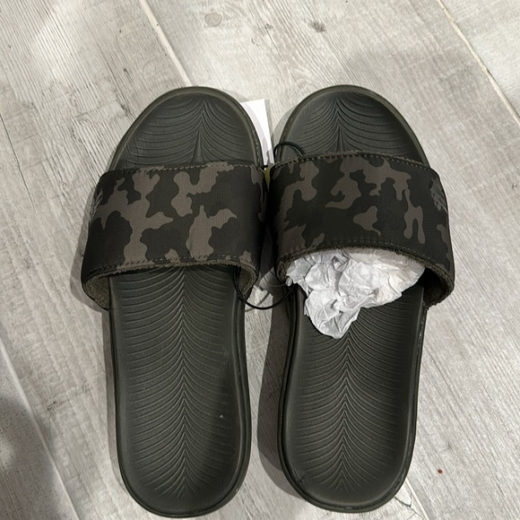 All In Motion Slides - Picture 2 of 3